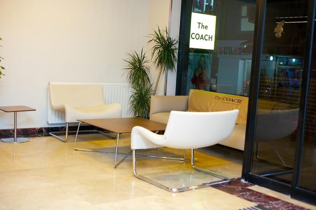 The Coach Hotel อิสตันบูล ภายนอก รูปภาพ